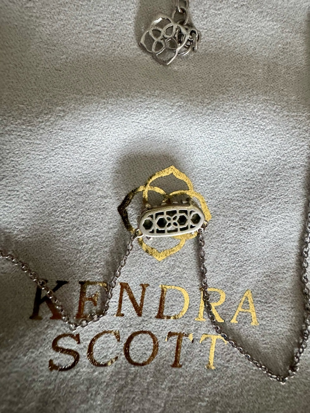 Kendra Scott Silver Filigree Pendant Necklace - Picture 5 of 5